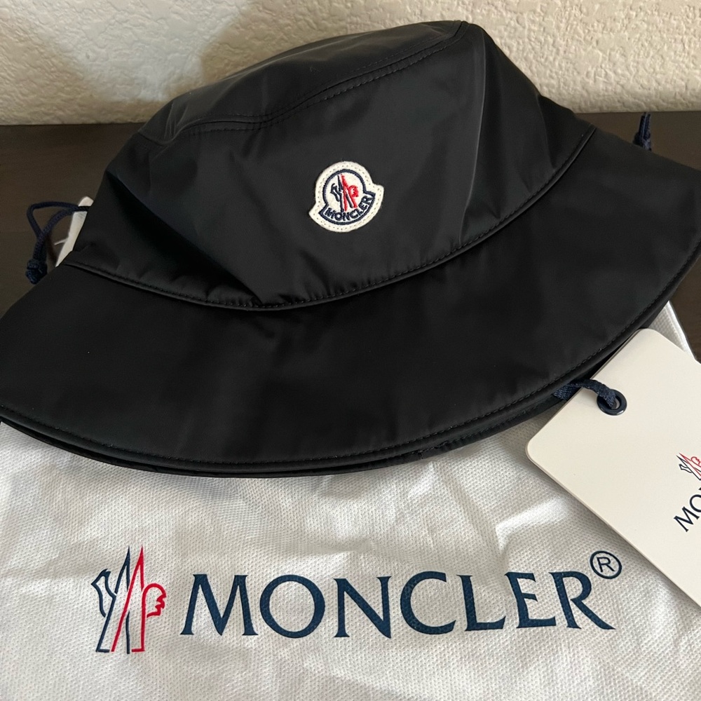 Moncler Bucket Hat